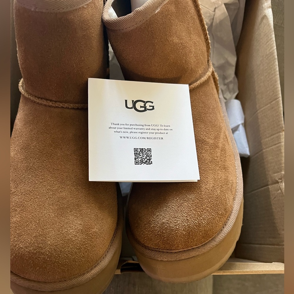 Ugg Chestnut Platform Mini Boots - Picture 2 of 7